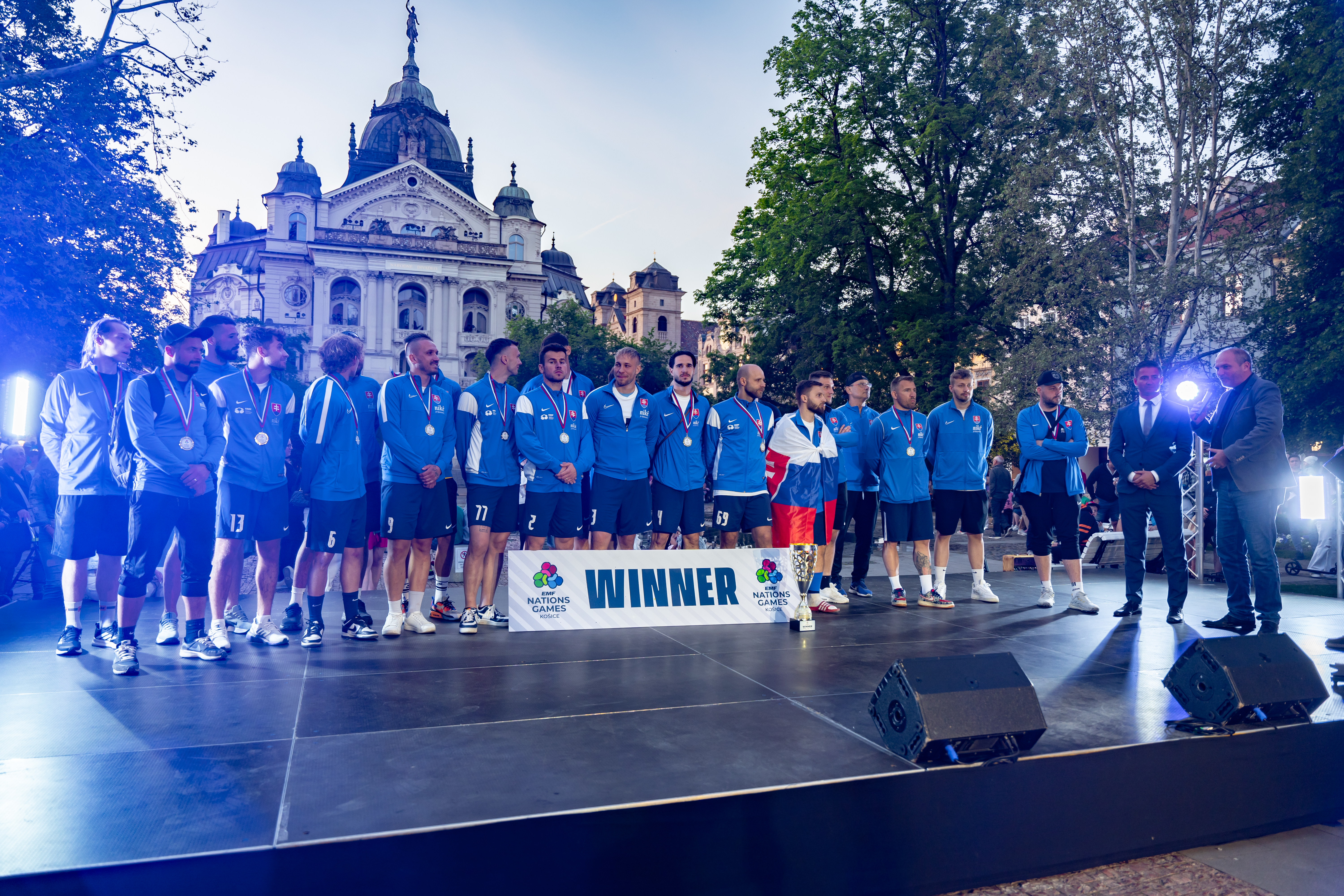 Slovenska reprezentacia zdravi Kosice-7